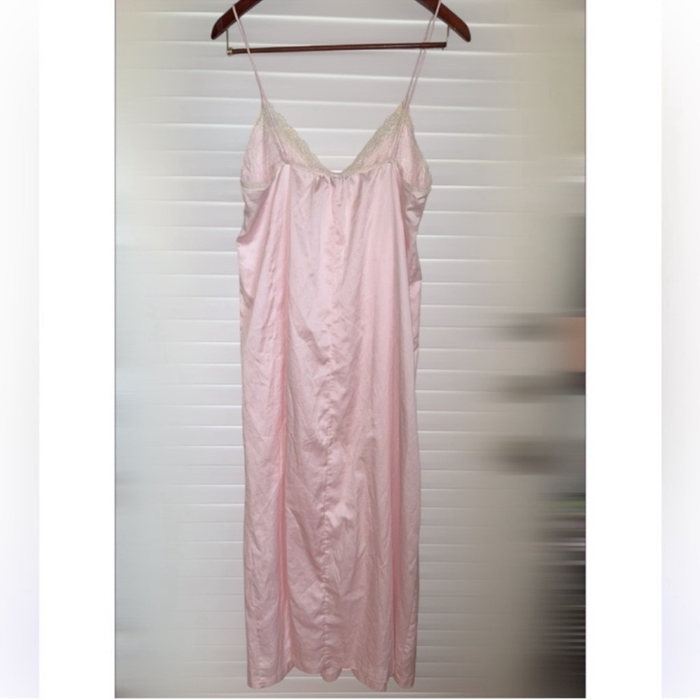 Vintage Christian Dior Soft Pink Lace Chemise Lingered
size M - Picture 6 of 17